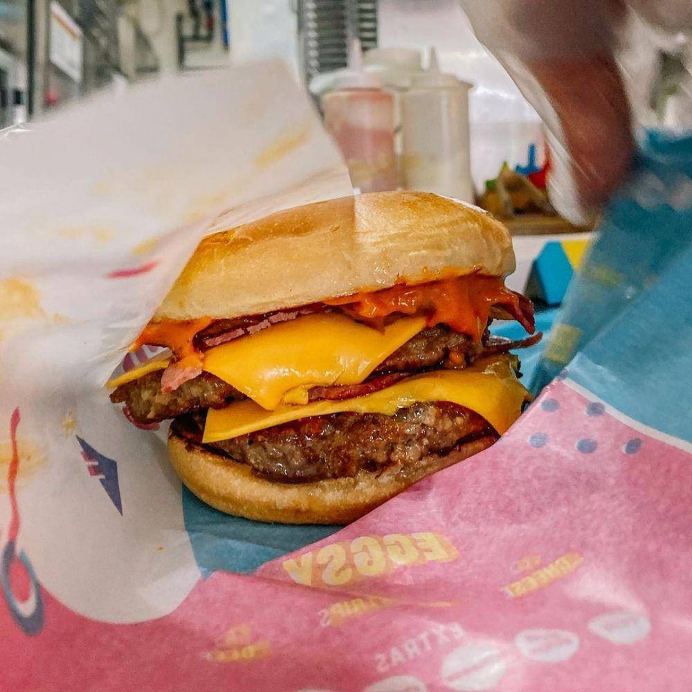 Ilustrasi burger di Flip Burger (instagram.com/flipburger_id)