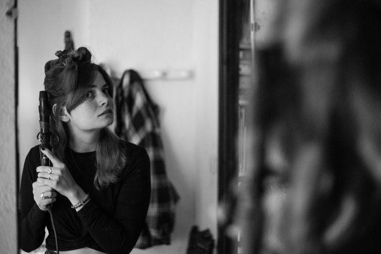 5 Cara Mudah Keriting Rambut Tanpa Alat Hair Styling