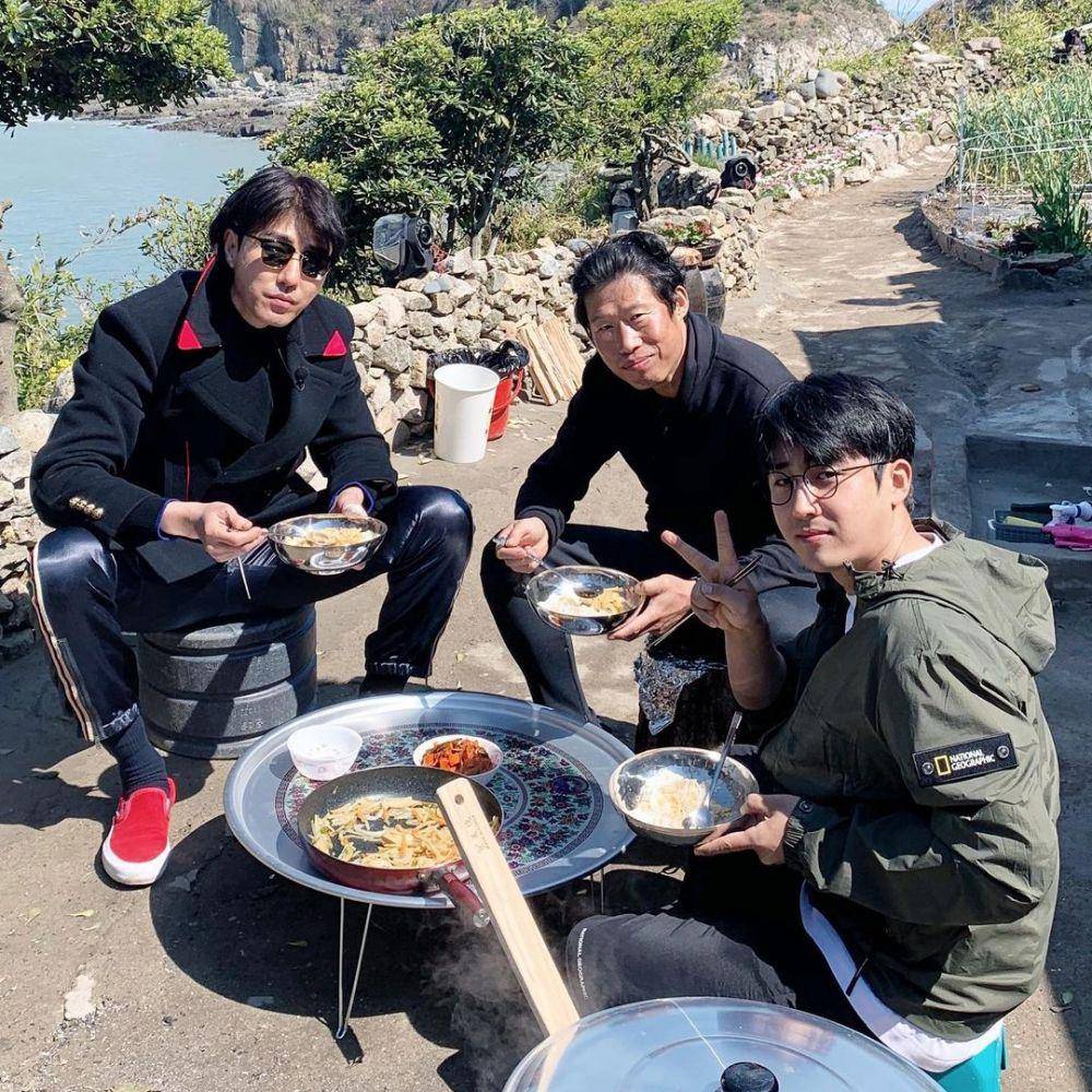 pengisi variety show Three Meals a Day (instagram.com/tvn3meals)