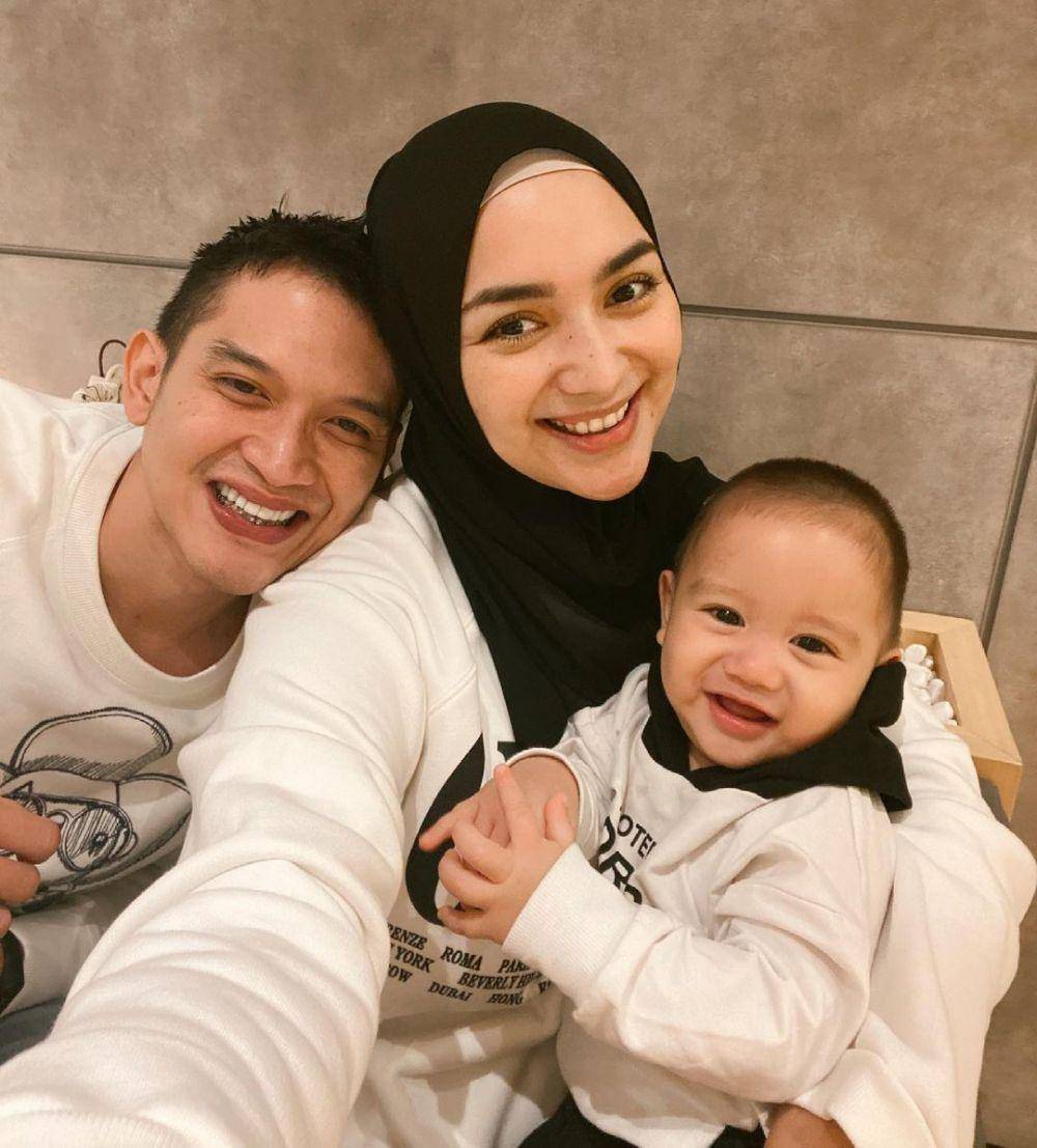 Citra Kirana dan Athar selfie. (instagram.com/citraciki)