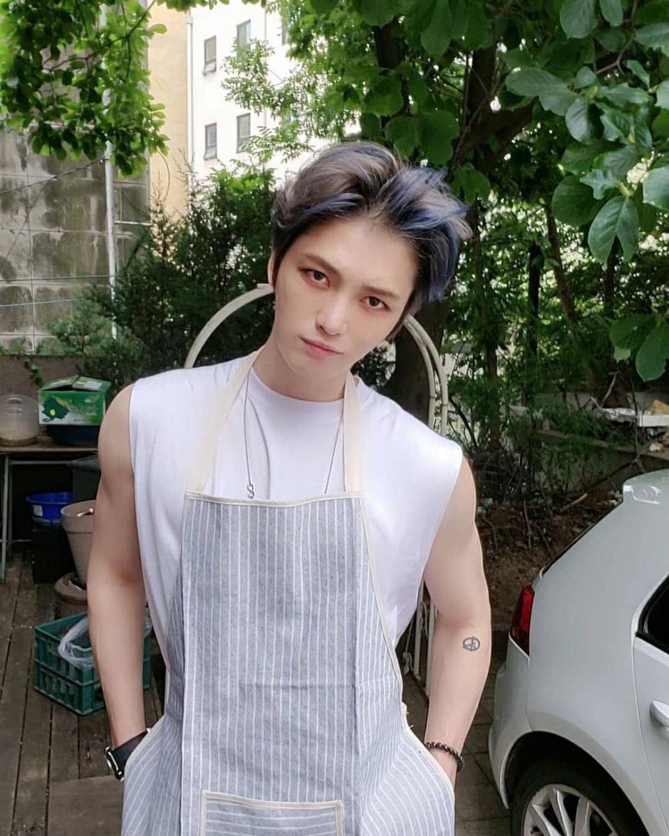 Kim Jaejoong (instagram.com/jj_1986_jj)