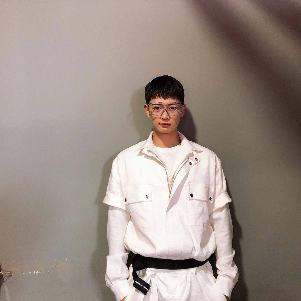 Minho SHINee (instagram.com/choiminho_1209)