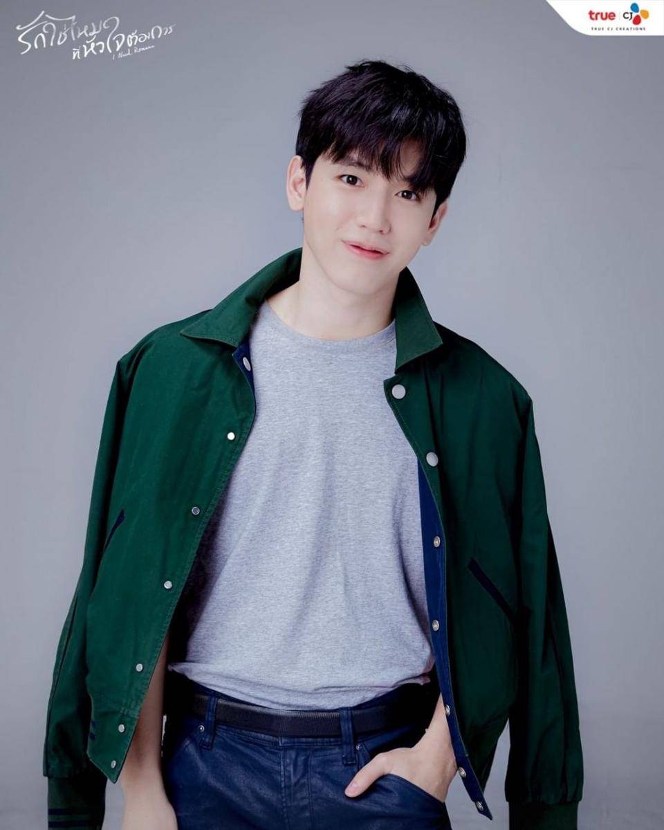 New Thitipoom ( Instagram.com/truecjcreations)