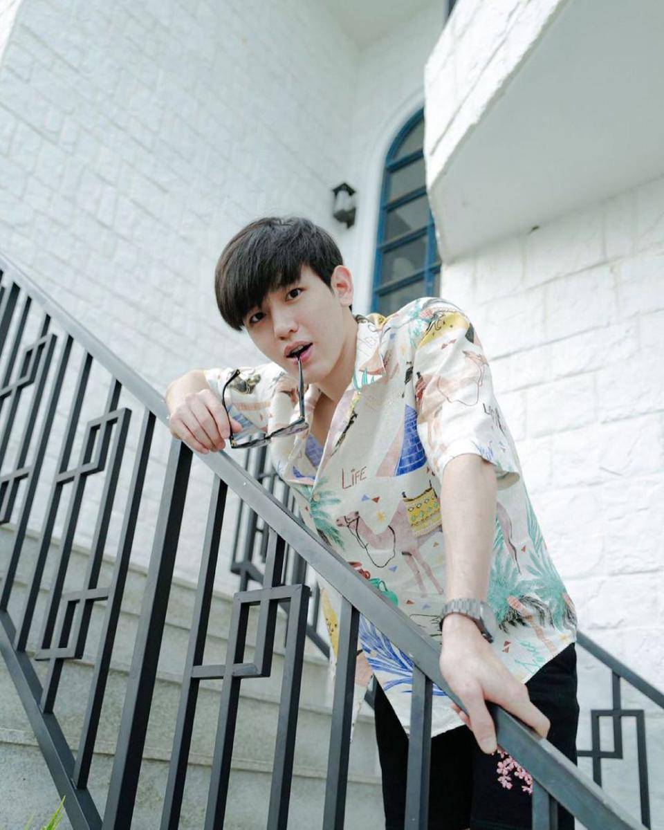 New Thitipoom (Instagram.com/newwiee)