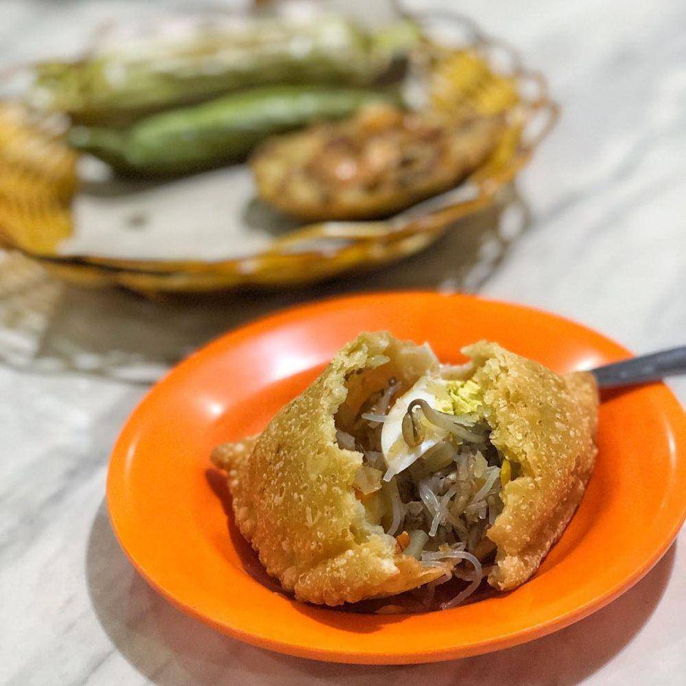 Jalangkote dan Lumpia Lasinrang (instagram.com/foodprodiggy)