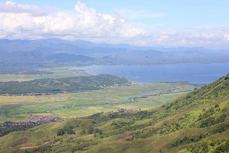 Danau Kerinci dilihat dari Bukit Kayangan (commons.wikimedia.org)