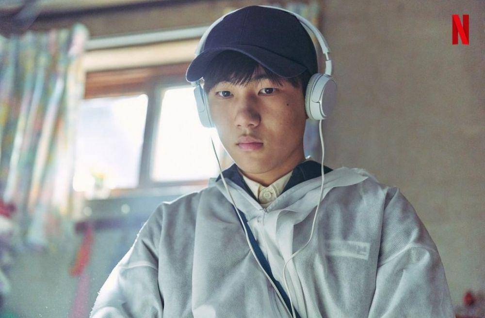 Potret Tang Jun Sang yang membintangi drama Move to Heaven. (Dok. Netflix via instagram.com/netflixkr)