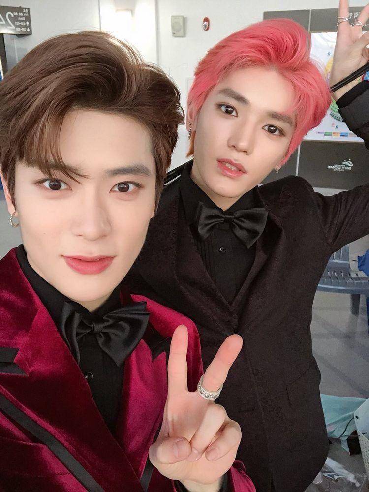 Taeyong dan Jaehyun NCT (theqoo.net)