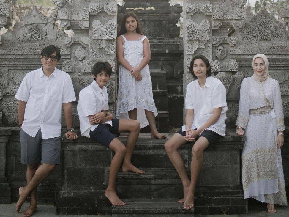 Andre Taulany liburan bersama keluarga di Bali. (instagram.com/erintaulany)