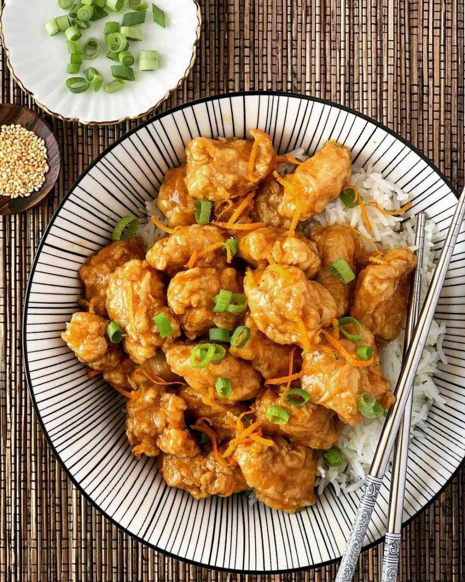 orange chicken (instagram/chefyasmine_)