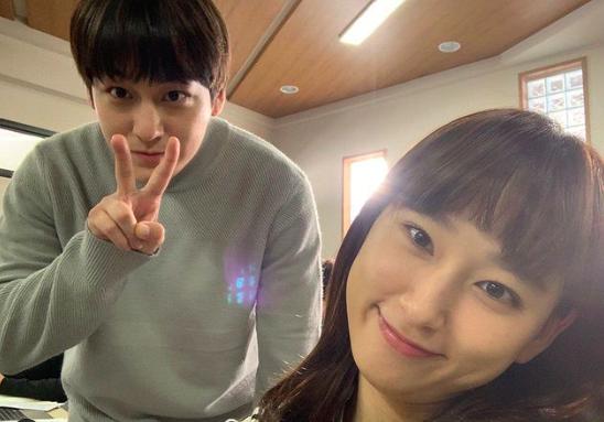 Chemistry Terhalang Genre, 9 Potret Serasi Kimbum dan Ryu Hye Young