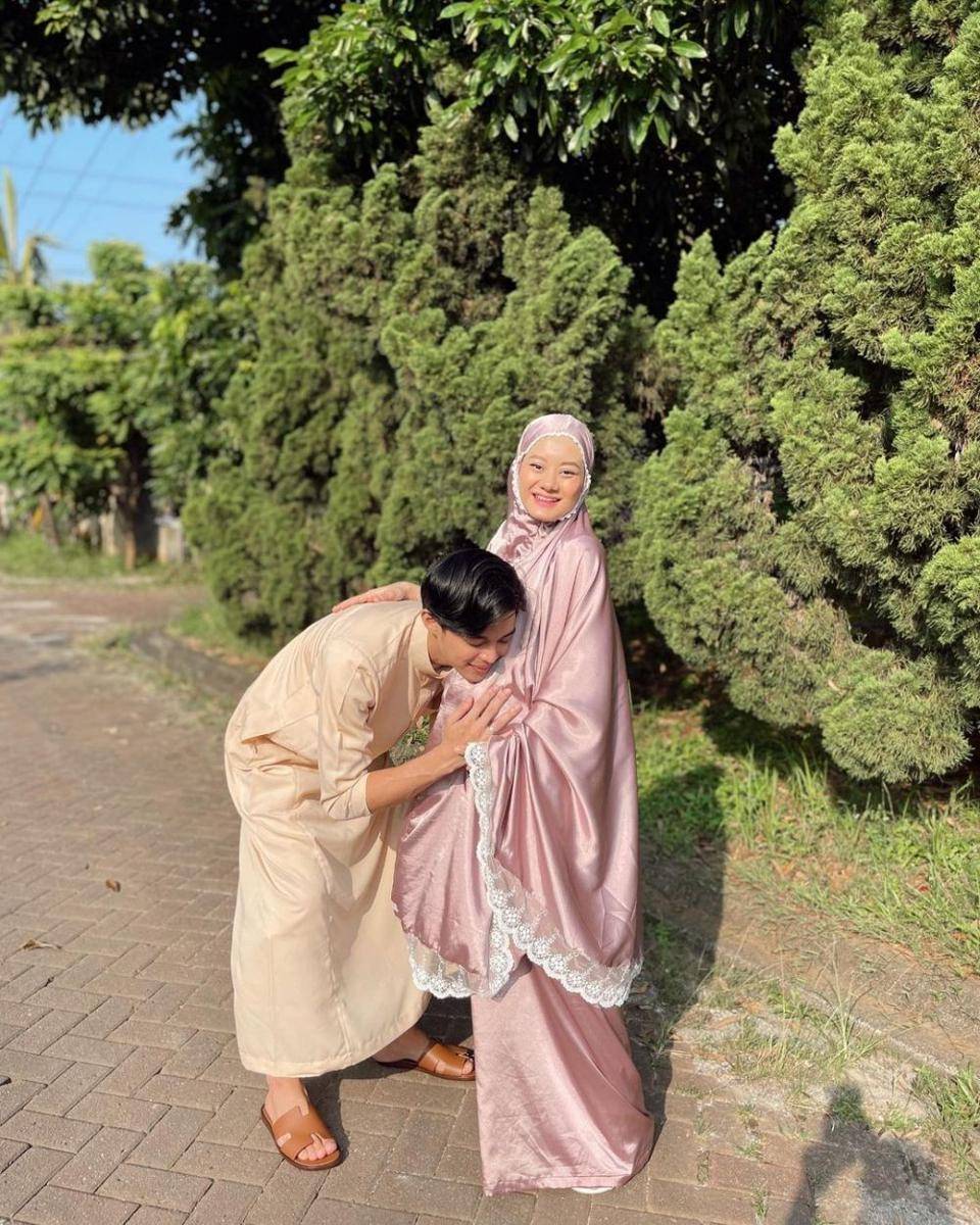 Dinda Hauw dan Rey Mbayang (instagram.com/dindahw)