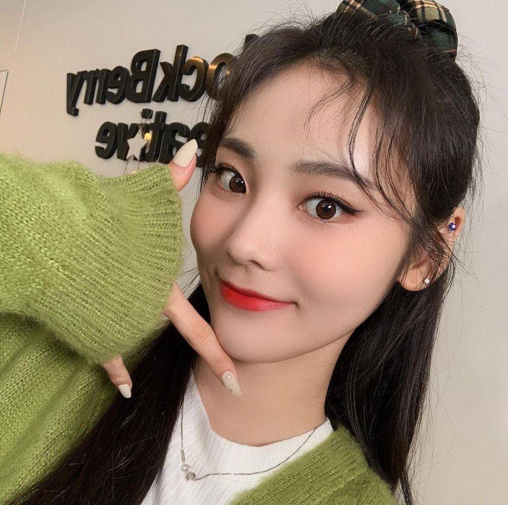 Jinsoul LOONA (instagram.com/loonatheworld)