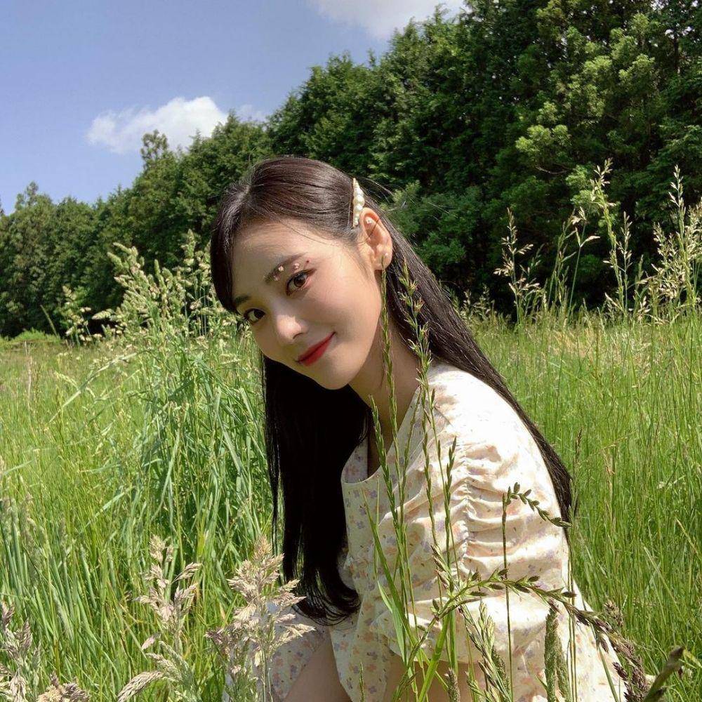 Jinsoul LOONA (instagram.com/loonatheworld)