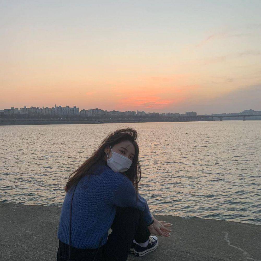 Jinsoul LOONA (instagram.com/loonatheworld)
