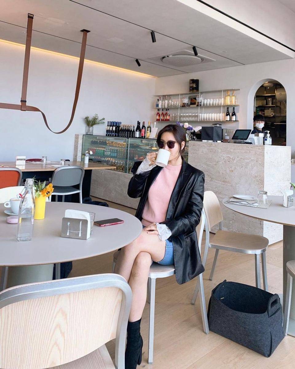 Kim Jung Ah (instagram.com/jjung_a_kim)