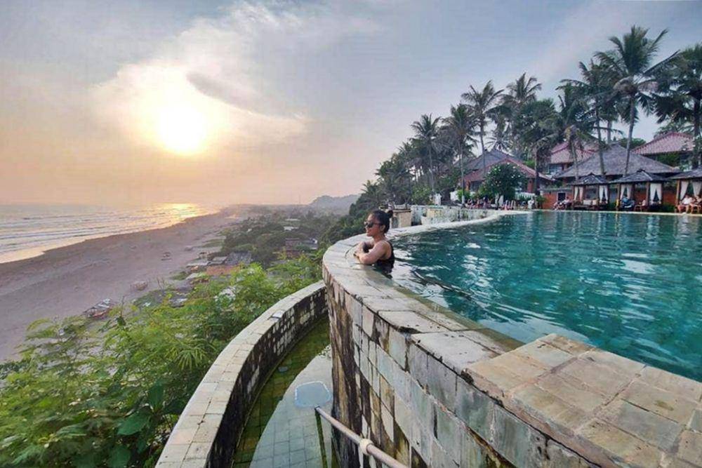 Infinity pool di Queen of the South Resort (instagram.com/dj_jessy_)