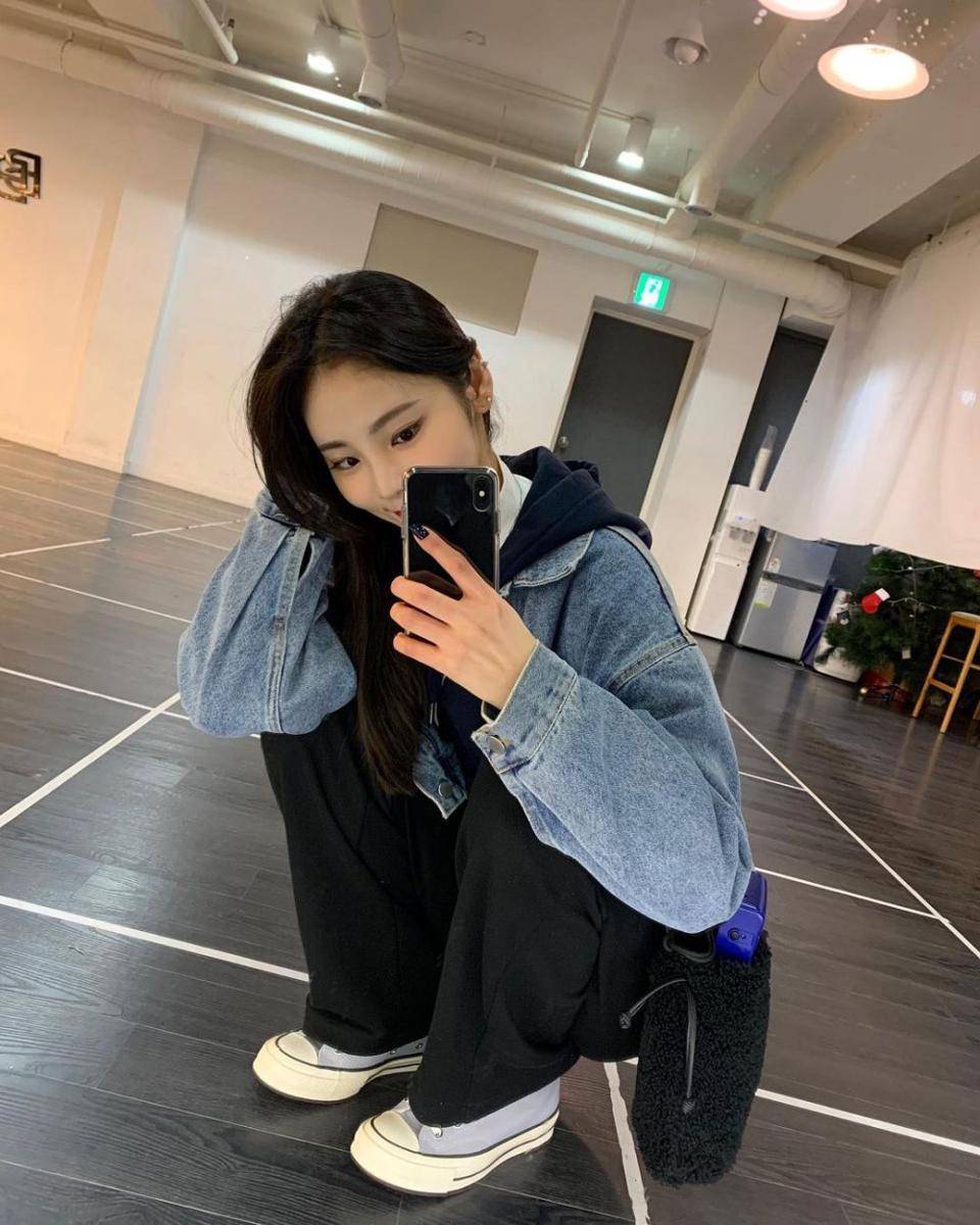 Jinsoul LOONA (instagram.com/loonatheworld)