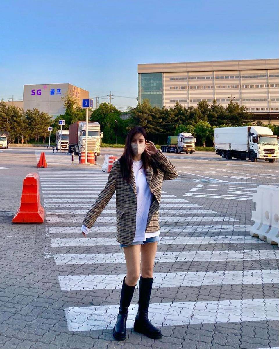 Kim Jung Ah (instagram.com/jjung_a_kim)
