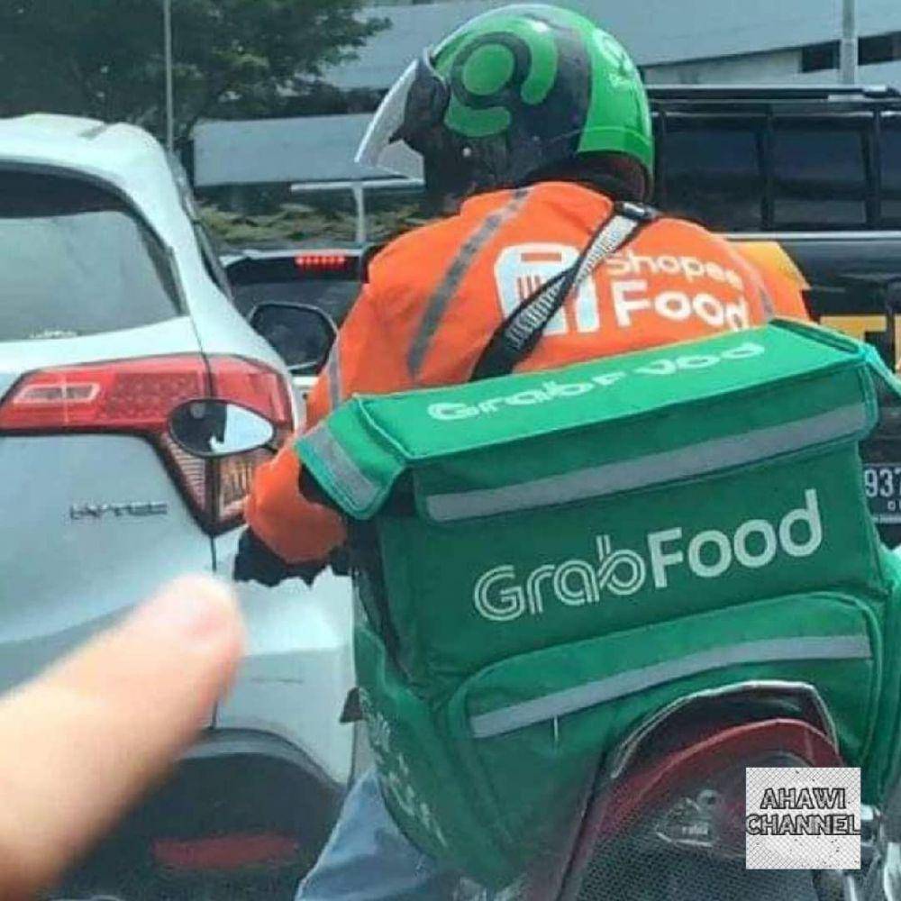 meme kolaborasi (instagram.com/istana_receh)
