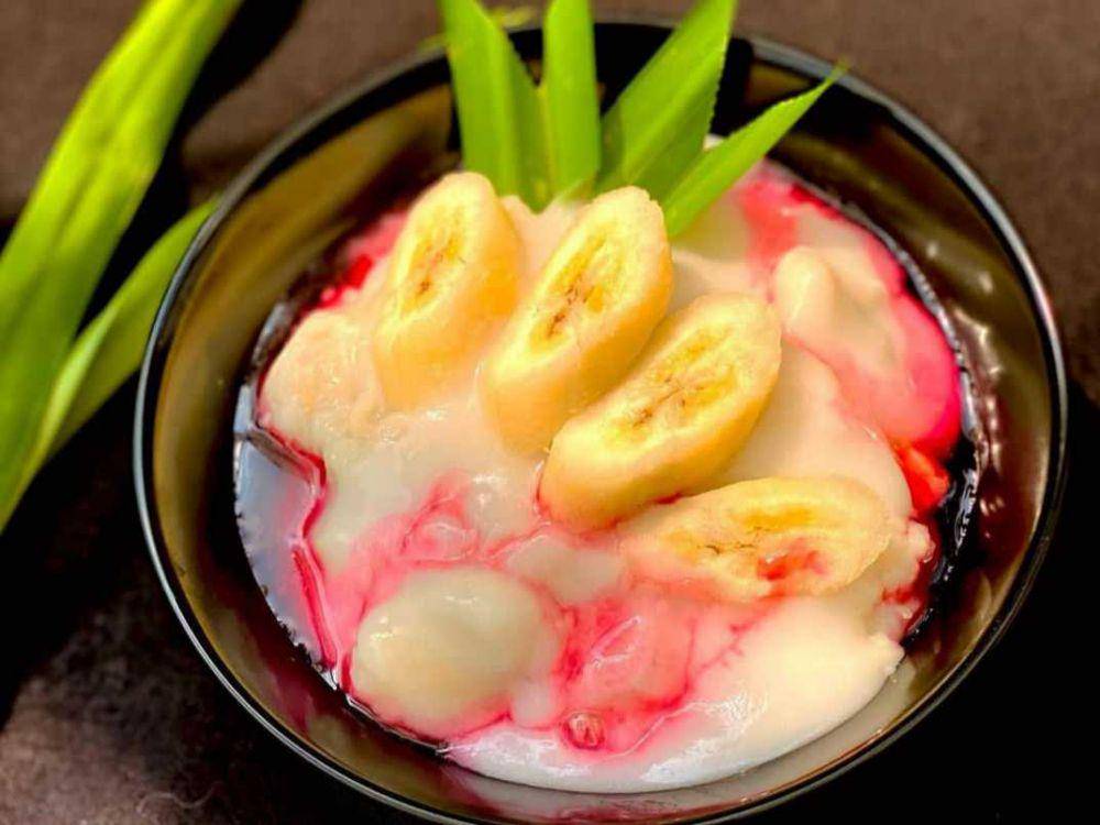Es pallu butung (instagram.com/shacatering_jakarta)