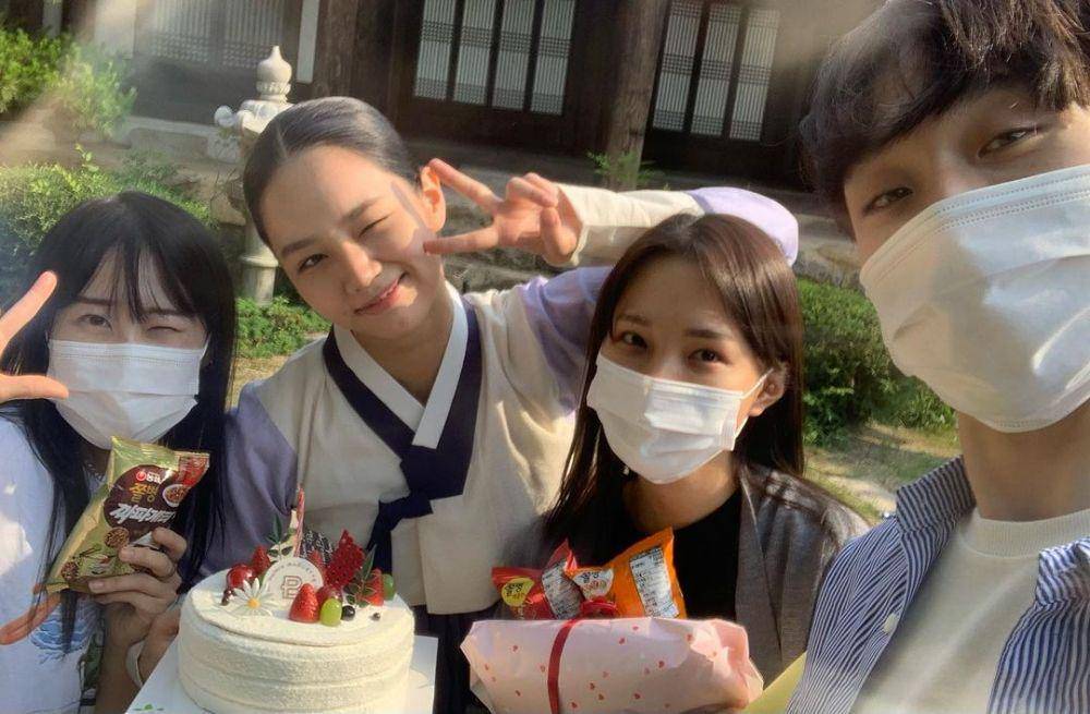 ulang tahun Hyeri (instagram.com/hyeri_0609)