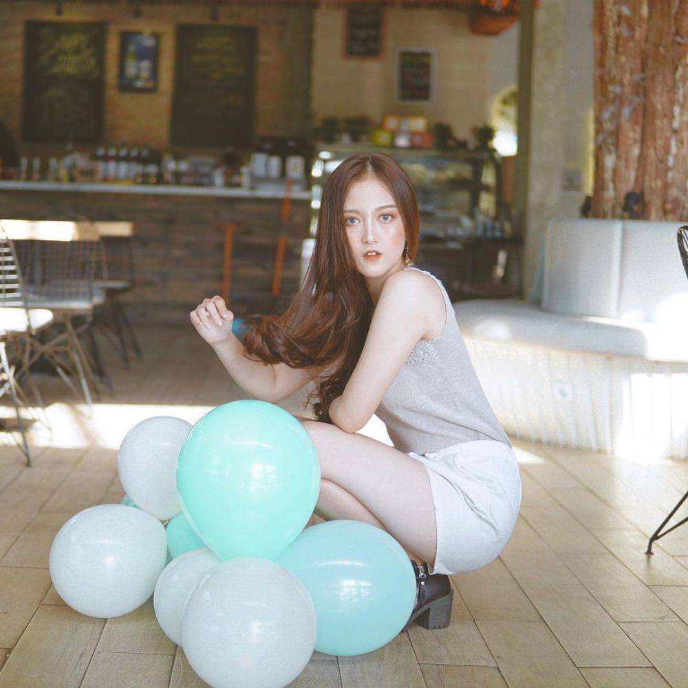 potret Eugine GLASS (Instagram.com/euginelavina)