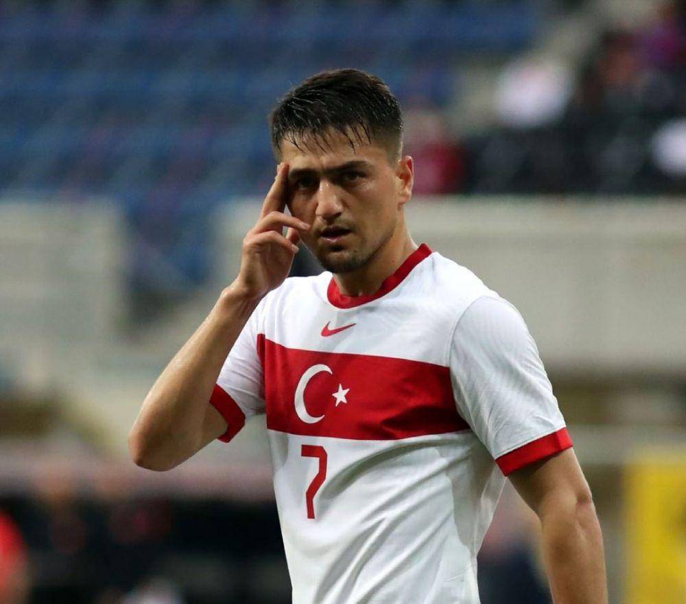Jersei kandang Turki di Piala Eropa 2020. (Instagram/millitakimlar)
