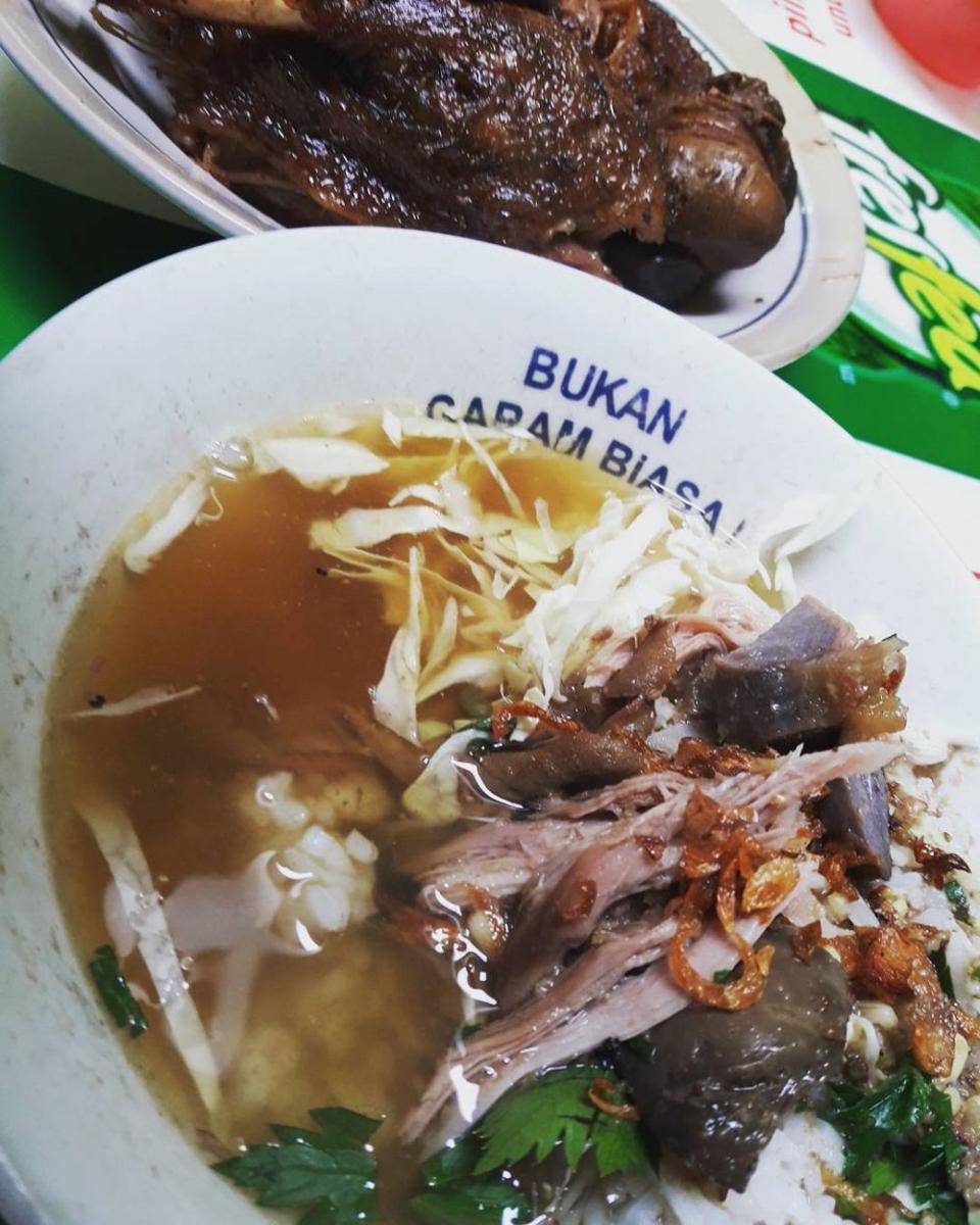 Soto Bebek dan Bebek Goreng Bu Heri (instagram.com/francisca_happy_oktavia)