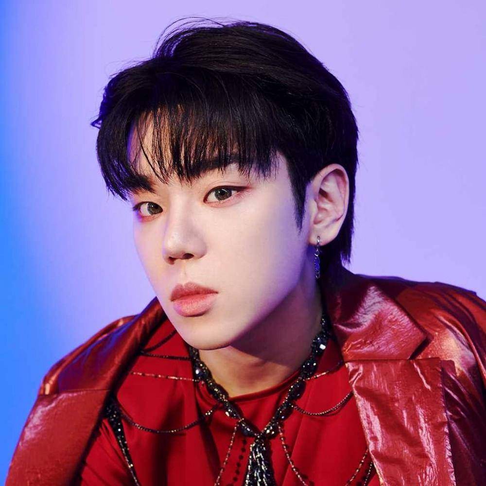 Kim Byeongkwan A.C.E (instagram.com/official_a.c.e7)