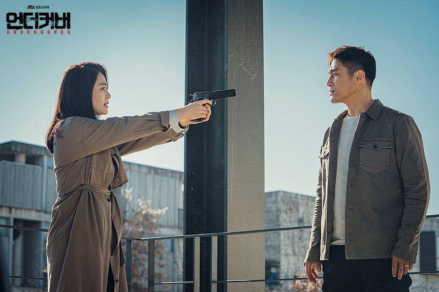 cuplikan drama Korea Undercover (jtbc.joins.com)