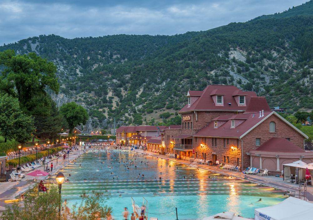 Glenwood Springs (hotspringspool.com)