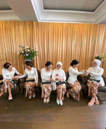 Tamu undangan lamaran Lesti dan Billar (instagram.com/lida_rara06)