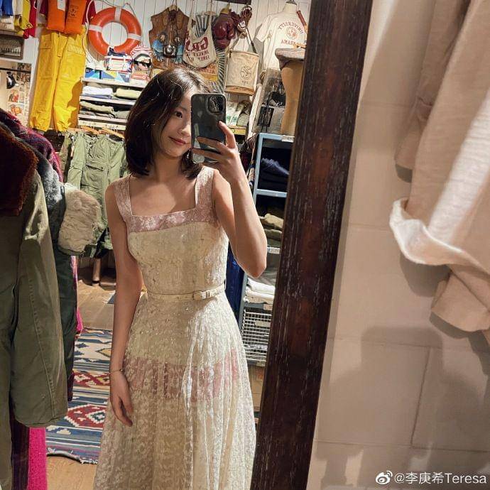 Teresa Li (weibo.com/u/5886191812)