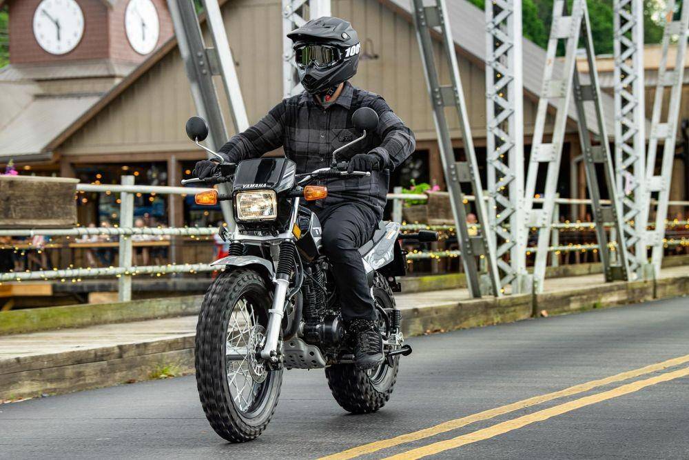 ultimatemotorcycling.com/Yamaha TW200