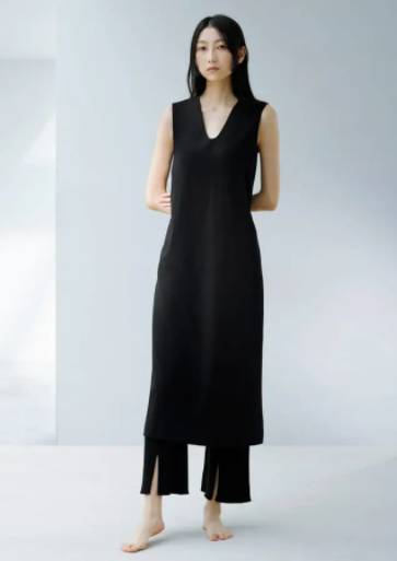 Kolaborasi Terbaru Uniqlo dan Mame Kurogouchi (uniqlo.com)