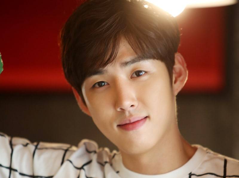 Baek Sung Hyun (soompi.com)