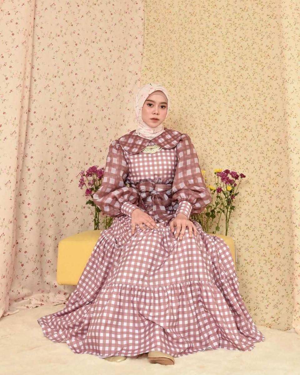 Lesty Kejora kenakan dress. (instagram.com/Lestykejora)