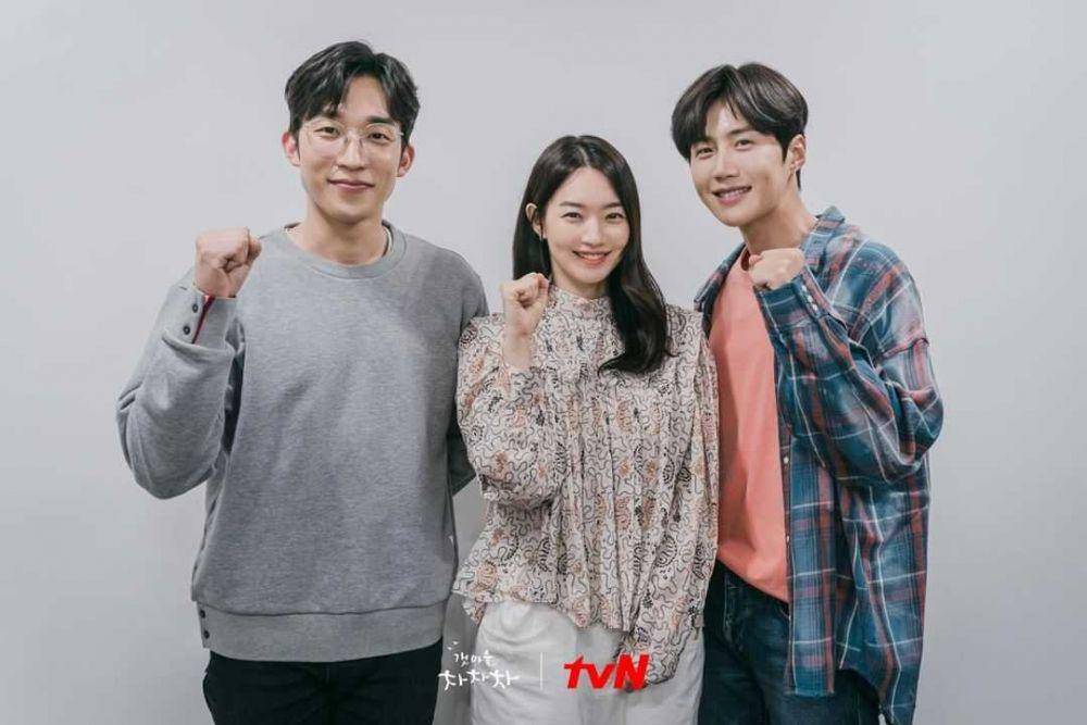 Seaside Village Chachacha (instagram.com/tvndrama.official)