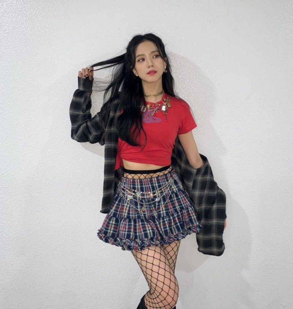 Jisoo BLACKPINK (instagram.com/sooyaaa__)