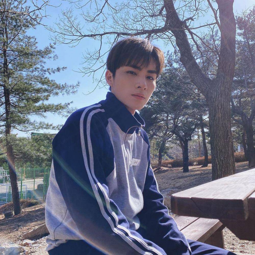 Xiaojun WayV/NCT (instagram.com/djxiao_888)