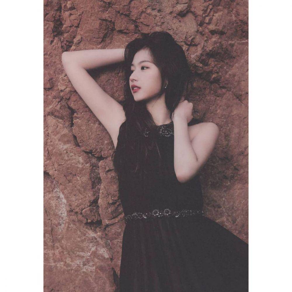 Sana TWICE (instagram.com/sana.twice.kr)