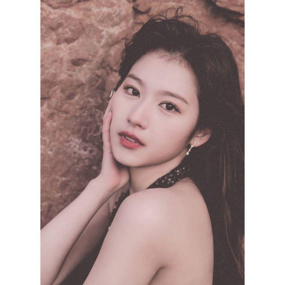 Sana TWICE (instagram.com/sana.twice.kr)