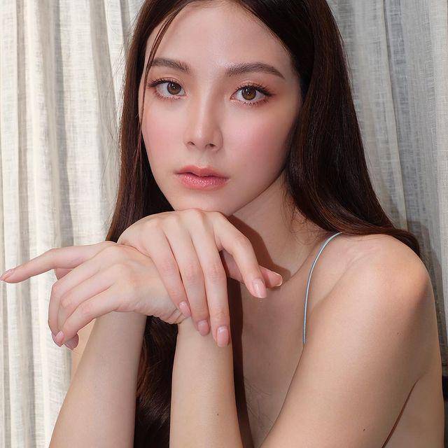 Baifern Pimchanok (instagram.com/baifernbah)