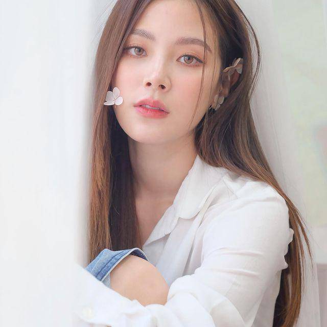 Baifern Pimchanok (instagram.com/baifernbah)