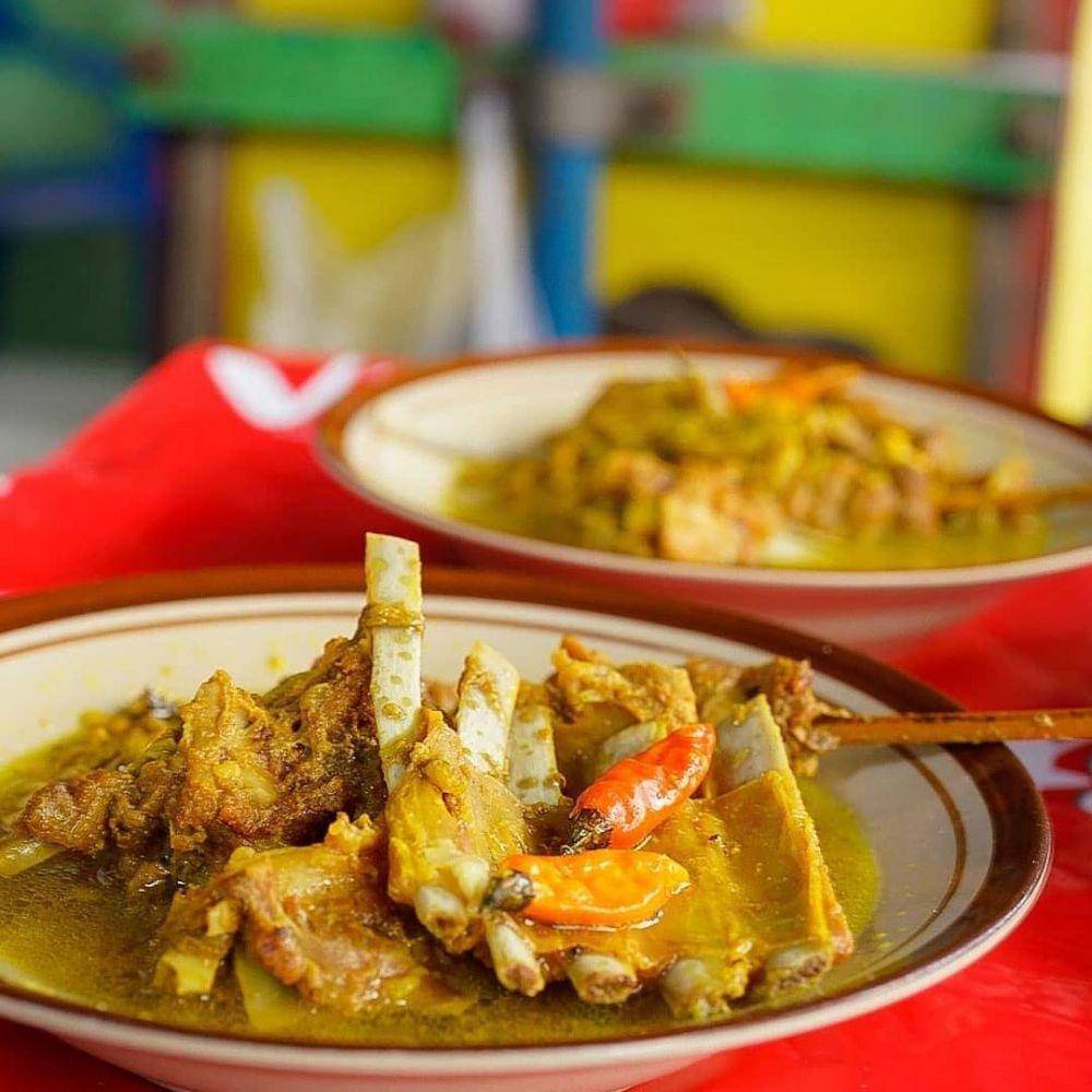 Tengkleng (instagram.com/nitip.solo)
