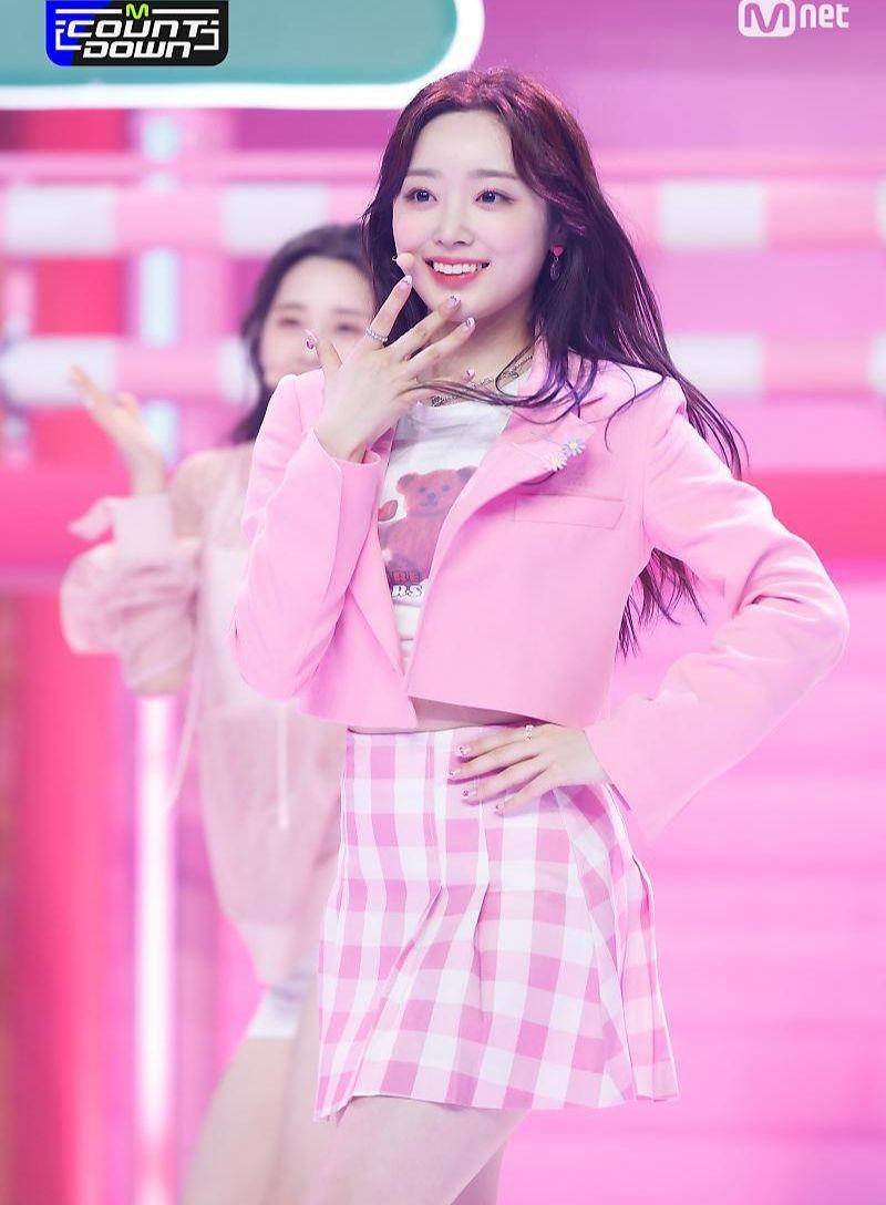 Hina LIGHTSUM (naver.com/엠넷)