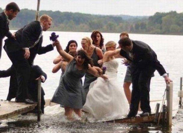 pemotretan pengantin dan bridesmaid (imgur.com/jttbn)