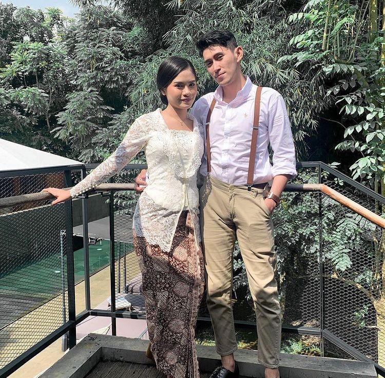 Kondangan Bareng, 10 Momen Romantis Salshadilla Juwita dan Kekasih