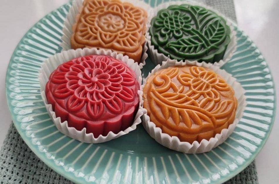 Kue bulan (instagram.com/nha_stores)